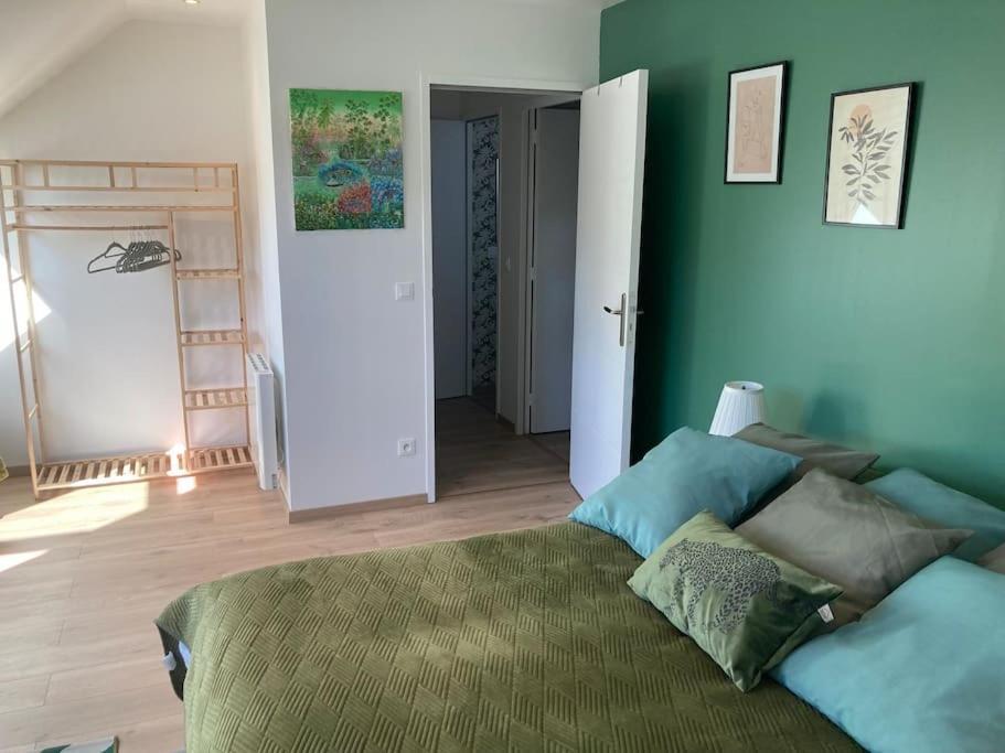 Le Gite Marie-Galante : Belle Maison D'Hotes Avec Acces Piscine En Ete Lanmeur Exteriör bild