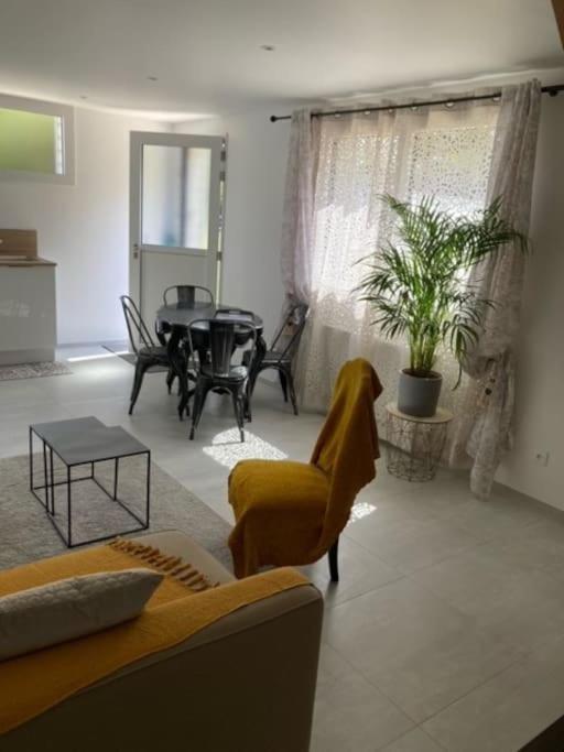 Le Gite Marie-Galante : Belle Maison D'Hotes Avec Acces Piscine En Ete Lanmeur Exteriör bild
