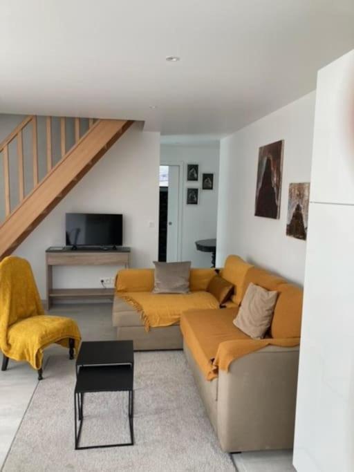 Le Gite Marie-Galante : Belle Maison D'Hotes Avec Acces Piscine En Ete Lanmeur Exteriör bild