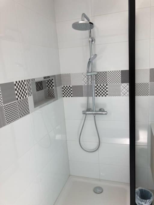 Le Gite Marie-Galante : Belle Maison D'Hotes Avec Acces Piscine En Ete Lanmeur Exteriör bild
